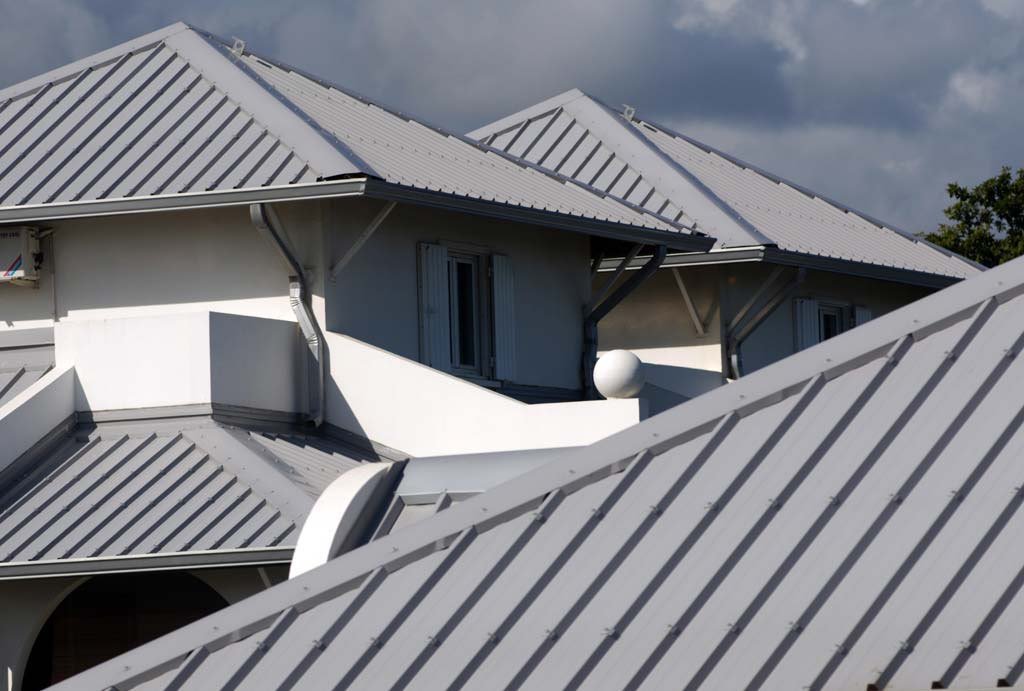 Standing seam metal roofing panels fabricated to length in East Orange, NJ